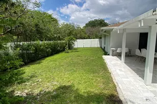 11121 SW 110th Rd, Miami, FL 33176 - Photo 29