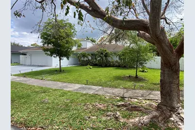 11121 SW 110th Rd #11121, Miami, FL 33176 - Photo 3