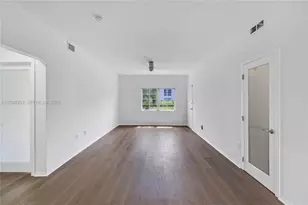 1600 Michigan Ave, Miami Beach, FL 33139 - Photo 3