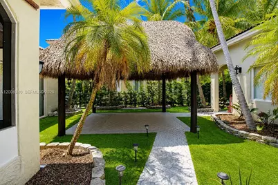 2220 SE 19th Ave, Homestead, FL 33035 - Photo 7