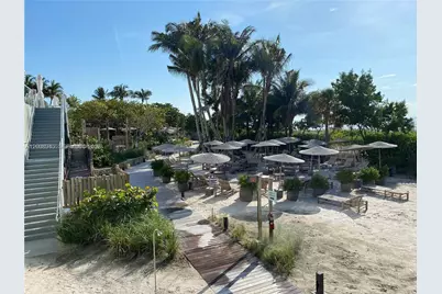 2301 Collins Ave #1125, Miami Beach, FL 33139 - Photo 31