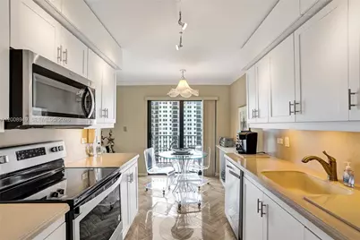 1201 S Ocean Dr #1905N, Hollywood, FL 33019 - Photo 11