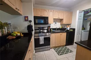 10795 SW 108th Ave, Miami, FL 33176 - Photo 5