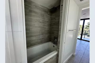 722 NE 15th Ave #2, Fort Lauderdale, FL 33304 - Photo 21