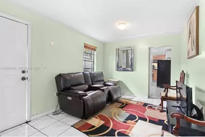 410 East Dr #2, North Miami Beach, FL 33162 - Photo 5