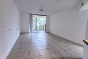 8333 Lake Dr, Doral, FL 33166 - Photo 3