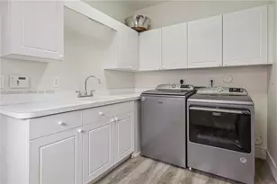 1371 Victoria Isle Dr, Weston, FL 33327 - Photo 27
