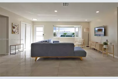 609 S Crescent Dr, Hollywood, FL 33021 - Photo 7