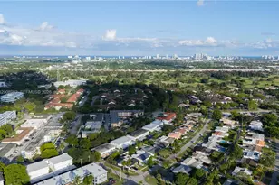 609 S Crescent Dr, Hollywood, FL 33021 - Photo 29