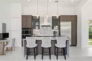 14370 Jockey Cir N, Davie, FL 33330 - Photo 29