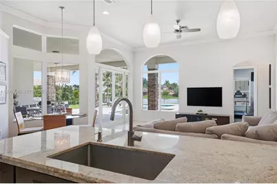 14370 Jockey Cir N, Davie, FL 33330 - Photo 21