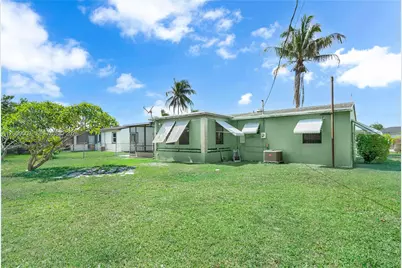 1570 NE 15th St, Homestead, FL 33033 - Photo 27