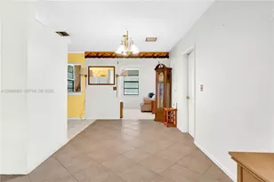 1570 NE 15th St, Homestead, FL 33033 - Photo 11
