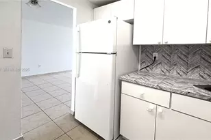 666 W 81st St, Hialeah, FL 33014 - Photo 19