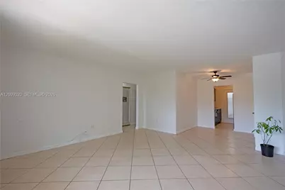 2250 Bay Dr #4, Miami Beach, FL 33141 - Photo 3
