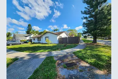 9825 SW 132nd Ct, Miami, FL 33186 - Photo 5