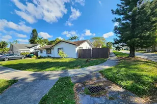 9825 SW 132nd Ct, Miami, FL 33186 - Photo 5