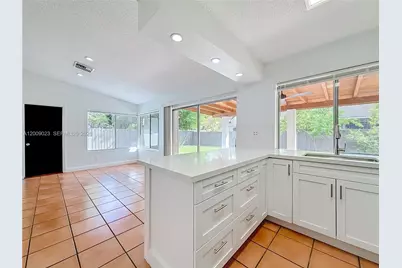 9825 SW 132nd Ct, Miami, FL 33186 - Photo 23