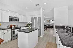 1311 Croton Ct, Weston, FL 33327 - Photo 19