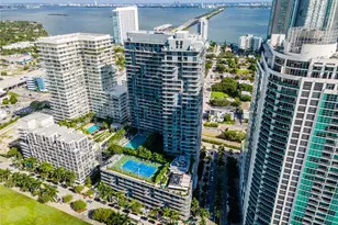 121 NE 34th St, Miami, FL 33137 - Photo 17