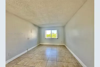 7860 Camino Real #L410, Miami, FL 33143 - Photo 17