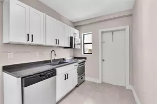 1165 Marseille Dr, Miami Beach, FL 33141 - Photo 17