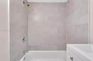 1165 Marseille Dr, Miami Beach, FL 33141 - Photo 25