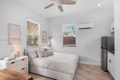 [Address not provided], West Palm Beach, FL 33405 - Photo 3