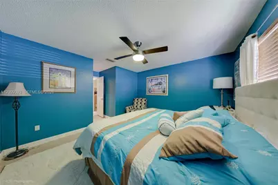 2395 SE 7th Pl, Homestead, FL 33033 - Photo 17