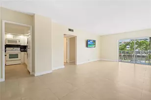 400 Kings Point Dr, Sunny Isles Beach, FL 33160 - Photo 7
