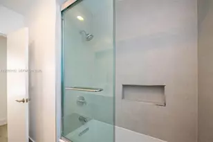 330 SW 27th Rd, Miami, FL 33129 - Photo 27