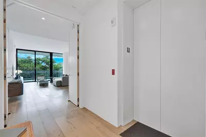 8701 Collins Ave #304, Miami Beach, FL 33154 - Photo 5