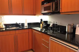 1435 Brickell Ave, Miami, FL 33131 - Photo 13
