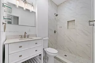 704 SE 14th Pl, Homestead, FL 33033 - Photo 17
