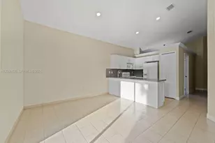 704 SE 14th Pl, Homestead, FL 33033 - Photo 13