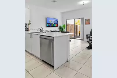 12901 SW 232nd Ln, Homestead, FL 33032 - Photo 5