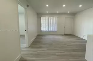 10016 Winding Lake Rd, Sunrise, FL 33351 - Photo 5