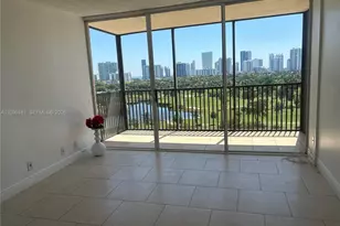 20301 W Country Club Dr, Aventura, FL 33180 - Photo 17