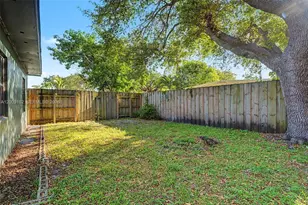 1030 NW 141st St, Miami, FL 33168 - Photo 21