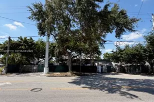 890 E 52nd St, Hialeah, FL 33013 - Photo 1