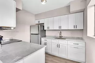 1165 Marseille Dr, Miami Beach, FL 33141 - Photo 21