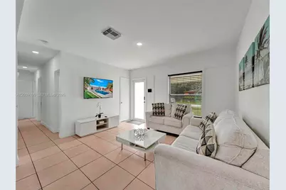 2461 SW 16th Ct, Fort Lauderdale, FL 33312 - Photo 9