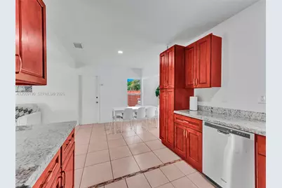 2461 SW 16th Ct, Fort Lauderdale, FL 33312 - Photo 15