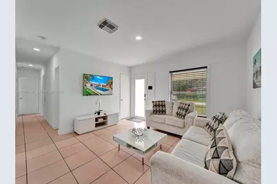 2461 SW 16th Ct, Fort Lauderdale, FL 33312 - Photo 7