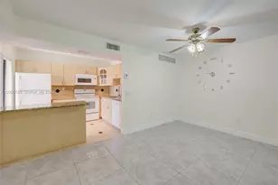 20160 NE 3rd Ct, Miami, FL 33179 - Photo 3