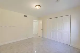 20160 NE 3rd Ct, Miami, FL 33179 - Photo 15
