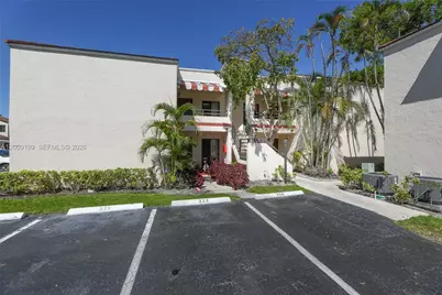 20160 NE 3rd Ct #3, Miami, FL 33179 - Photo 25