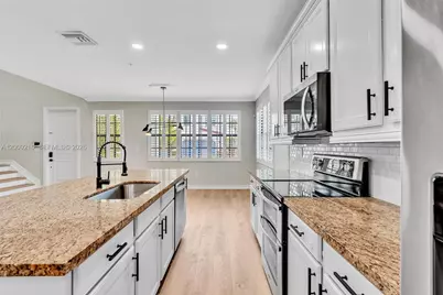 11541 SW 15th St, Pembroke Pines, FL 33025 - Photo 23
