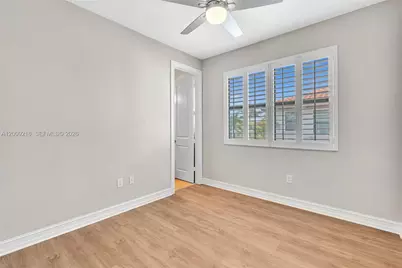 11541 SW 15th St, Pembroke Pines, FL 33025 - Photo 63