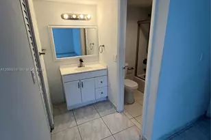 250 180th Dr, Sunny Isles Beach, FL 33160 - Photo 15